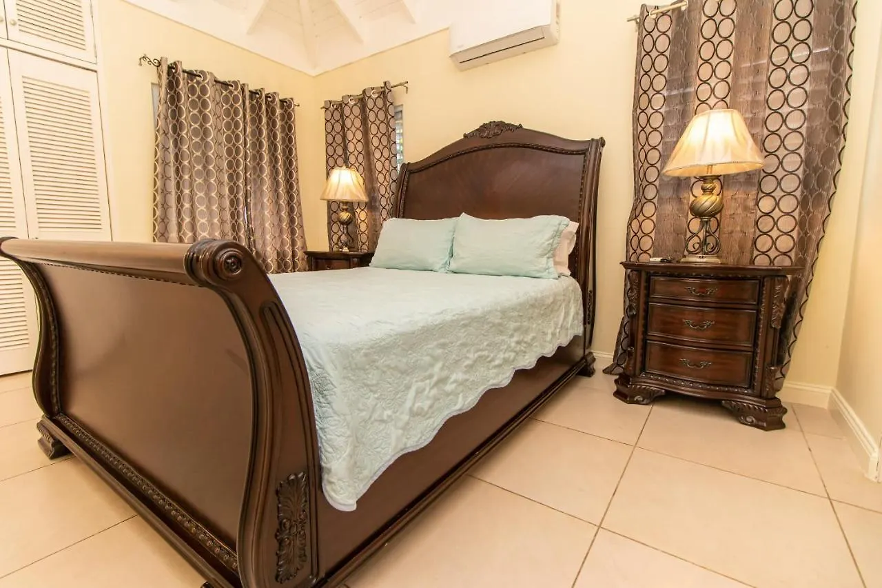 Dreamvilla Richmond Estates Priory 0*,  Jamaica